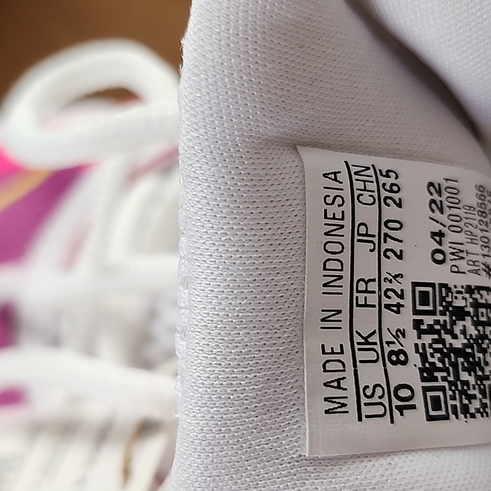 Womens Adidas Shoes - Picture 9 of 9